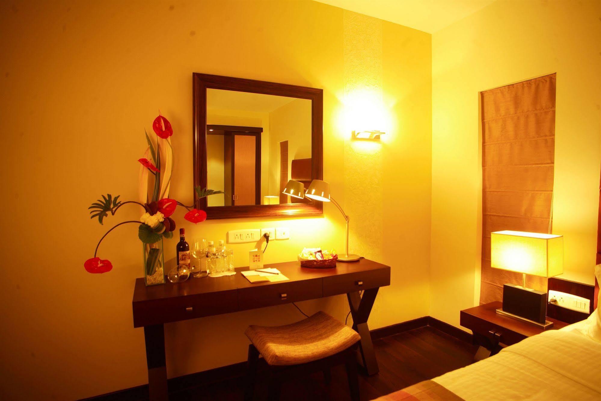 Hotel Metropole Calcutta Exterior foto