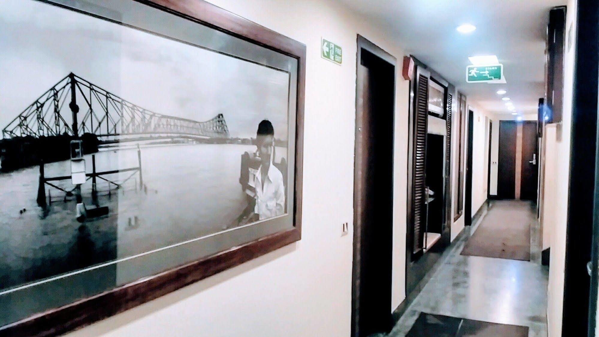 Hotel Metropole Calcutta Exterior foto